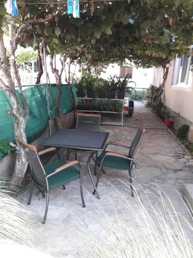 Apartmani Dalmacija Biograd Na Moru 0*,