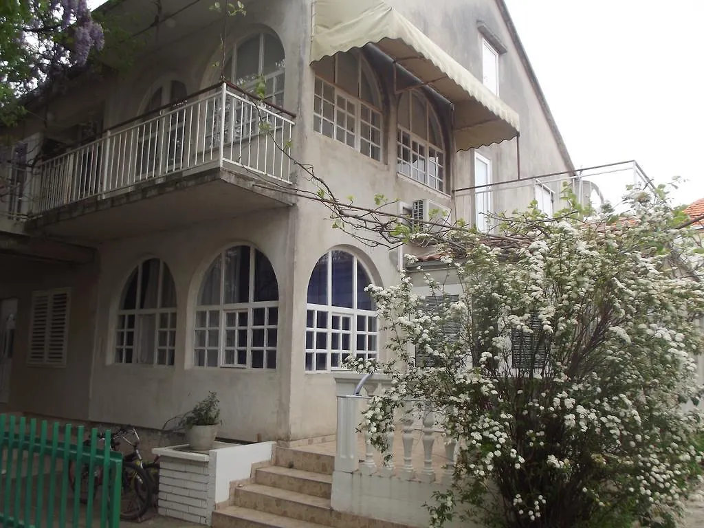 Apartmani Dalmacija Biograd Na Moru 0*,